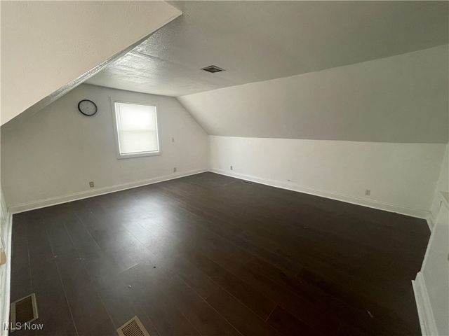 13713 Christine Avenue, Garfield Heights, OH 44105