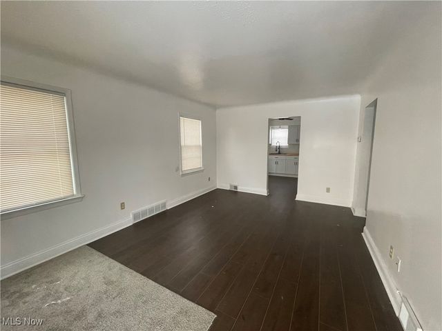 13713 Christine Avenue, Garfield Heights, OH 44105