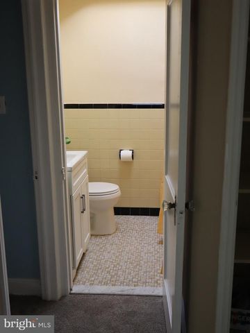 316 WESTMONT DR, Darby, PA 19023