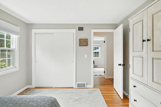 109 Yarmouth Street, Longmeadow, MA 01106