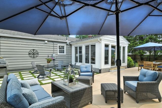 109 Yarmouth Street, Longmeadow, MA 01106