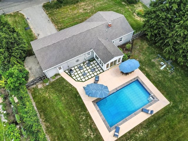 109 Yarmouth Street, Longmeadow, MA 01106