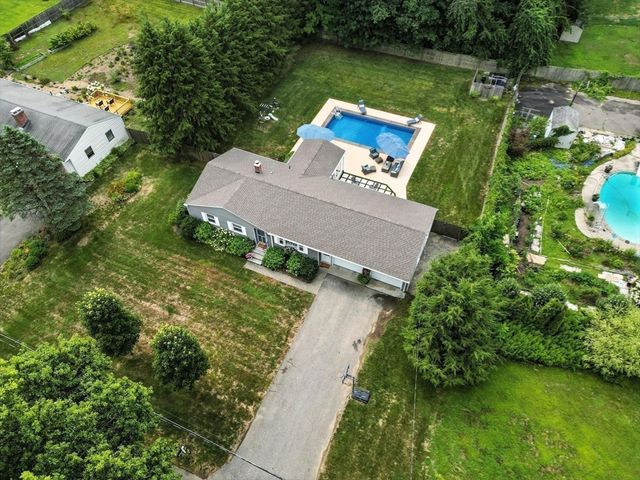 109 Yarmouth Street, Longmeadow, MA 01106