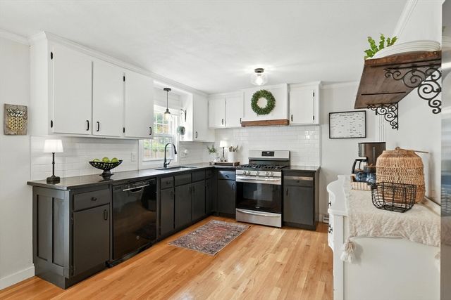 109 Yarmouth Street, Longmeadow, MA 01106