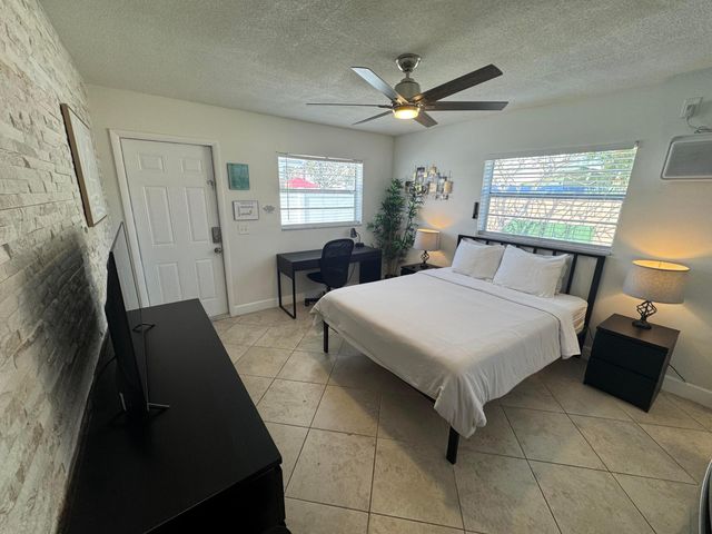 805 NE 23rd Drive, Wilton Manors, FL 33305