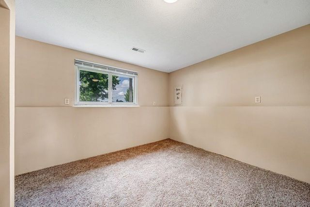 1109 S Union Rd, Spokane, WA 99206