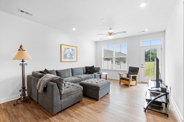 300 Gilchrist St, Spring Hill, TN 37174