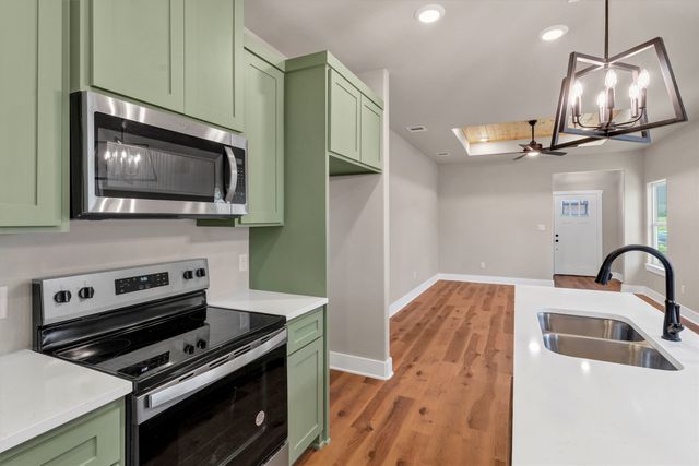 805 Branding Iron Trail, Granbury, TX 76049