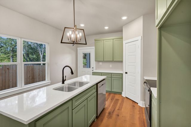 805 Branding Iron Trail, Granbury, TX 76049