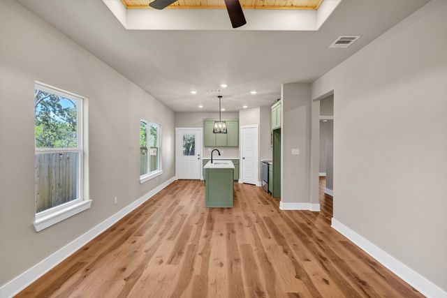 805 Branding Iron Trail, Granbury, TX 76049