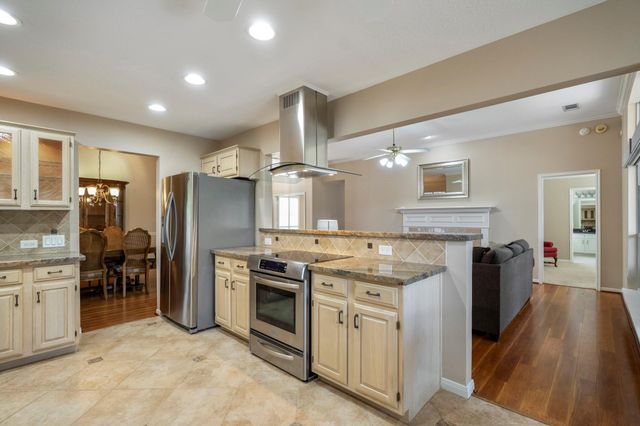 9631 Bavaria Drive, Houston, TX 77070