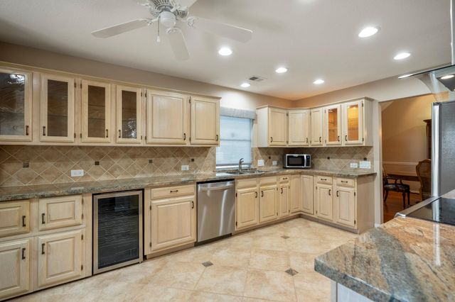 9631 Bavaria Drive, Houston, TX 77070