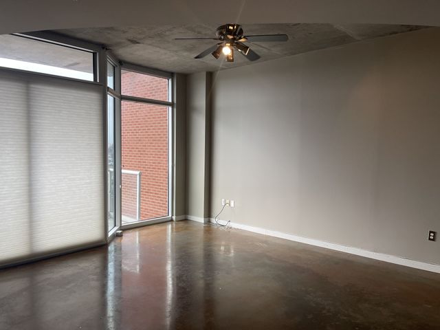 600 12th Ave S Apt 728, Nashville, TN 37203