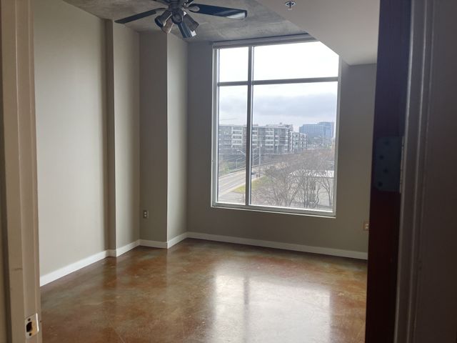 600 12th Ave S Apt 728, Nashville, TN 37203
