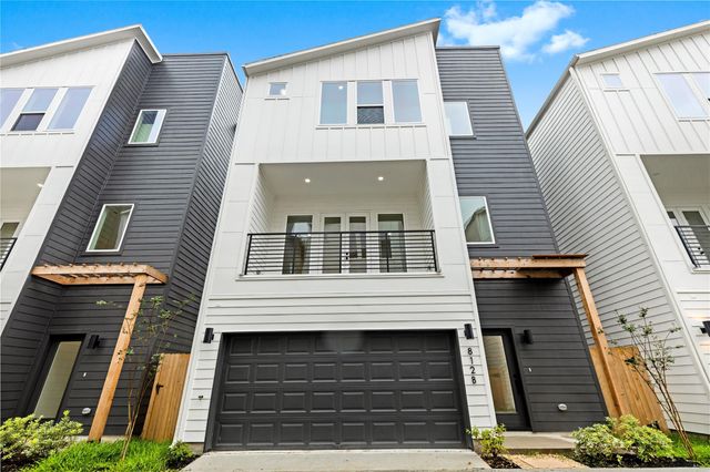 812 Elkhart Street B, Houston, TX 77091