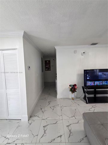 16884 SW 109th Court, Miami, FL 33157
