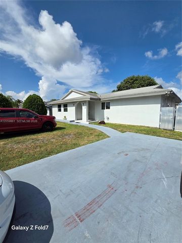 16884 SW 109th Court, Miami, FL 33157