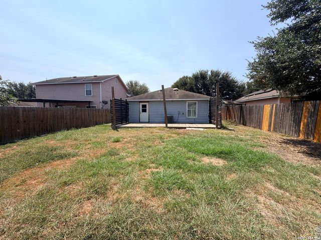 6131 LAKE VICTORIA ST, San Antonio, TX 78222