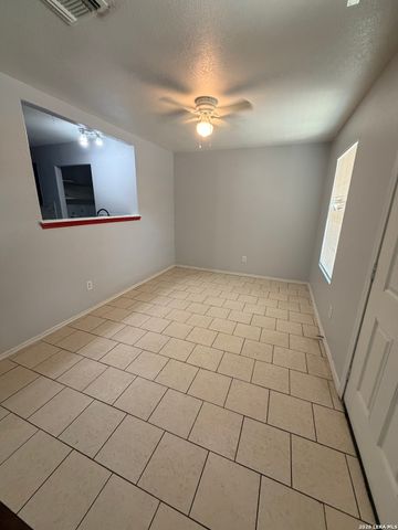 6131 LAKE VICTORIA ST, San Antonio, TX 78222