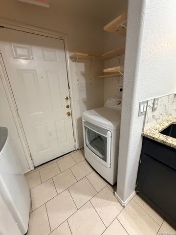 6131 LAKE VICTORIA ST, San Antonio, TX 78222