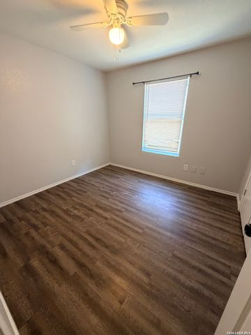 6131 LAKE VICTORIA ST, San Antonio, TX 78222