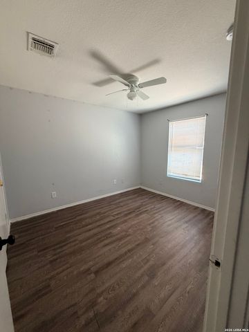 6131 LAKE VICTORIA ST, San Antonio, TX 78222