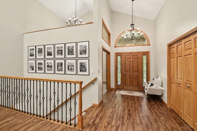 2628 Brownwood Trail, Midland, MI 48642