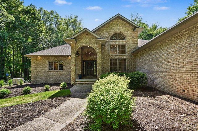 2628 Brownwood Trail, Midland, MI 48642