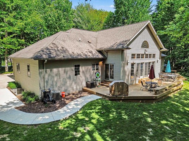 2628 Brownwood Trail, Midland, MI 48642