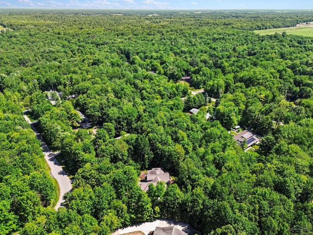 2628 Brownwood Trail, Midland, MI 48642