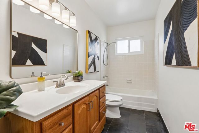 10600 Eastborne Avenue 9, Los Angeles, CA 90024