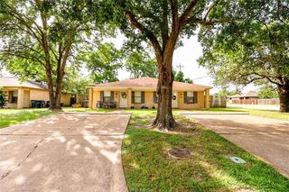 619 San Benito Court, College Station, TX 77845