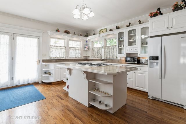 5933 N Harlem Avenue, Chicago, IL 60631