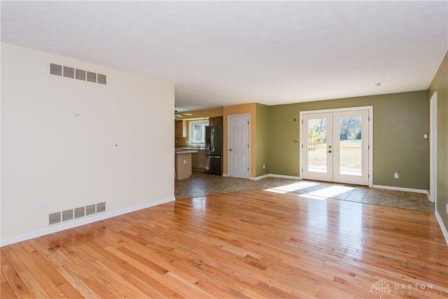 1783 Ireland Road, Xenia, OH 45385