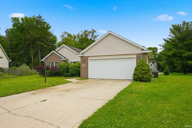 4223 Three Oaks Drive, Fort Wayne, IN 46809