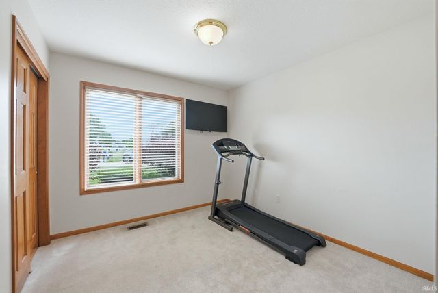 4223 Three Oaks Drive, Fort Wayne, IN 46809