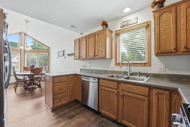 4223 Three Oaks Drive, Fort Wayne, IN 46809