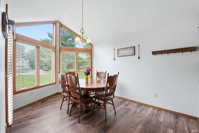 4223 Three Oaks Drive, Fort Wayne, IN 46809