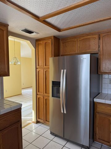 2056 Elwin Way, Modesto, CA 95350