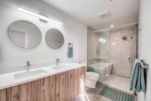 117 Lake Avenue 204, Lake Worth Beach, FL 33460