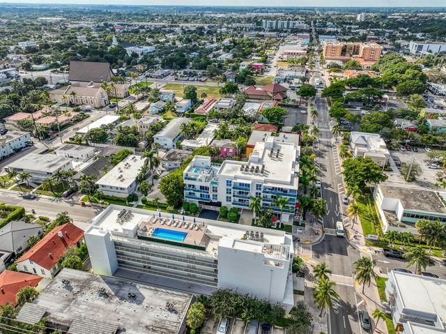 117 Lake Avenue 204, Lake Worth Beach, FL 33460
