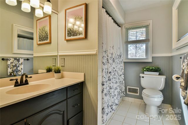 26 Bevlyn Drive, Asheville, NC 28803