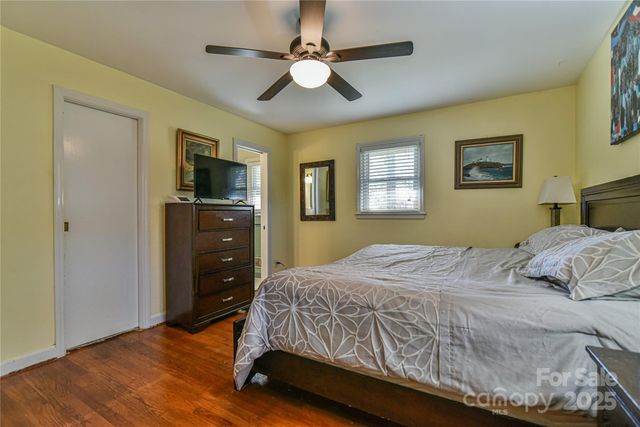 26 Bevlyn Drive, Asheville, NC 28803