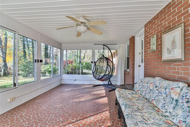 26 Bevlyn Drive, Asheville, NC 28803