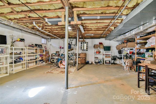 26 Bevlyn Drive, Asheville, NC 28803