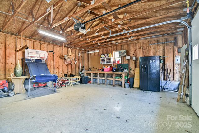 26 Bevlyn Drive, Asheville, NC 28803