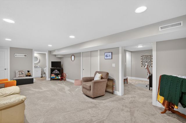 618 SE Lawrence Drive, Ankeny, IA 50021