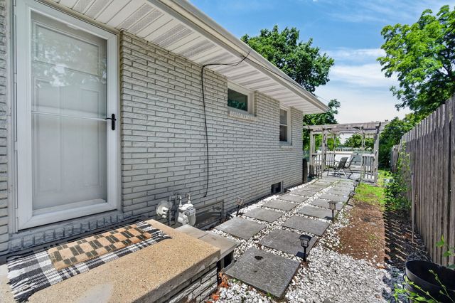 618 SE Lawrence Drive, Ankeny, IA 50021
