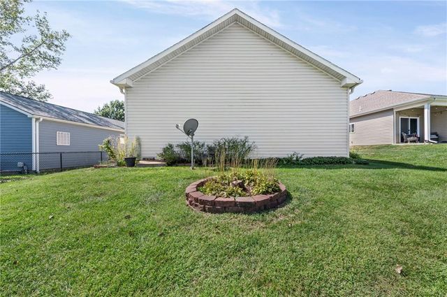 12211 N Pomona Avenue, Kansas City, MO 64163