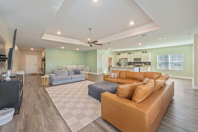 704 Quintana Street, Crestview, FL 32539